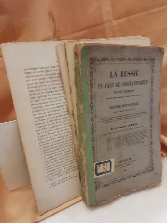 La Russie En Face De Constantinople Et De L'europe - copertina