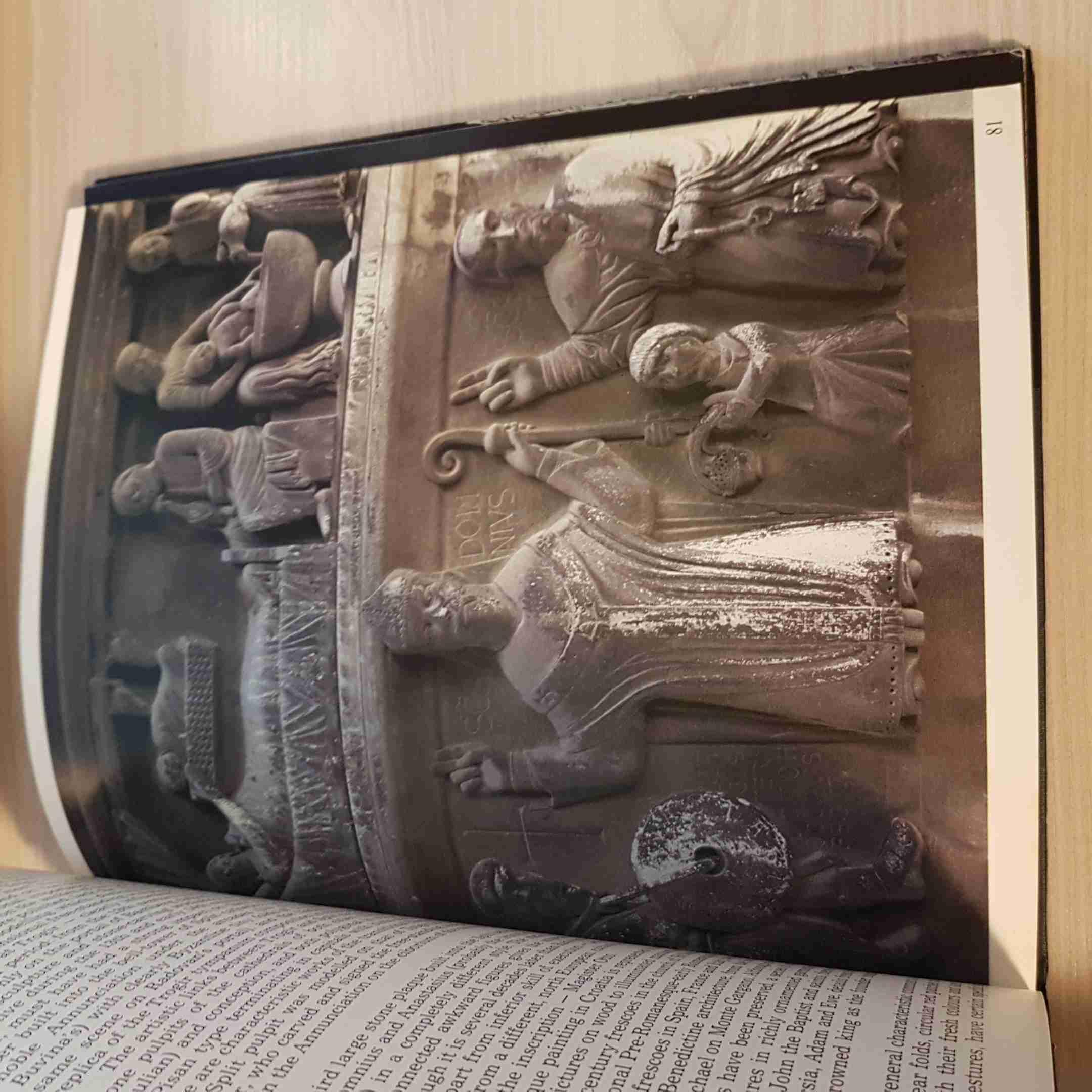 Art Treasures Of Croatia - Motovun Book - 1986