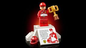 LEGO Icons (11375). Ferrari F2004 e Michael Schumacher - 24