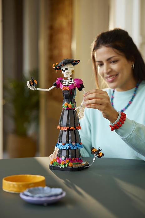 LEGO Ideas (21372). La Catrina - 4