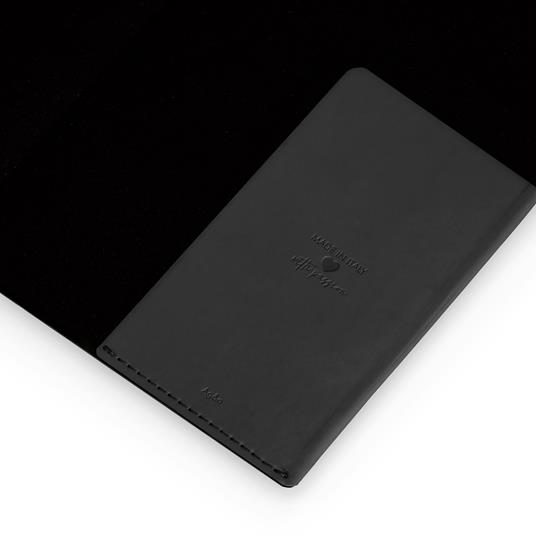 Agenda Legami 2027 12 mesi settimanale con taccuino Black Suit Medium - 7